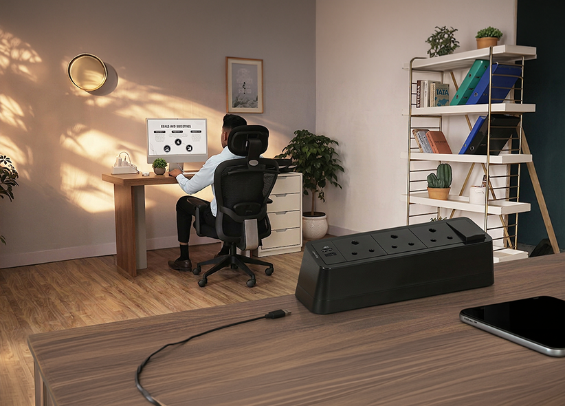 USB-C Enabled Desktop Power Centers: Future of Smart Offices