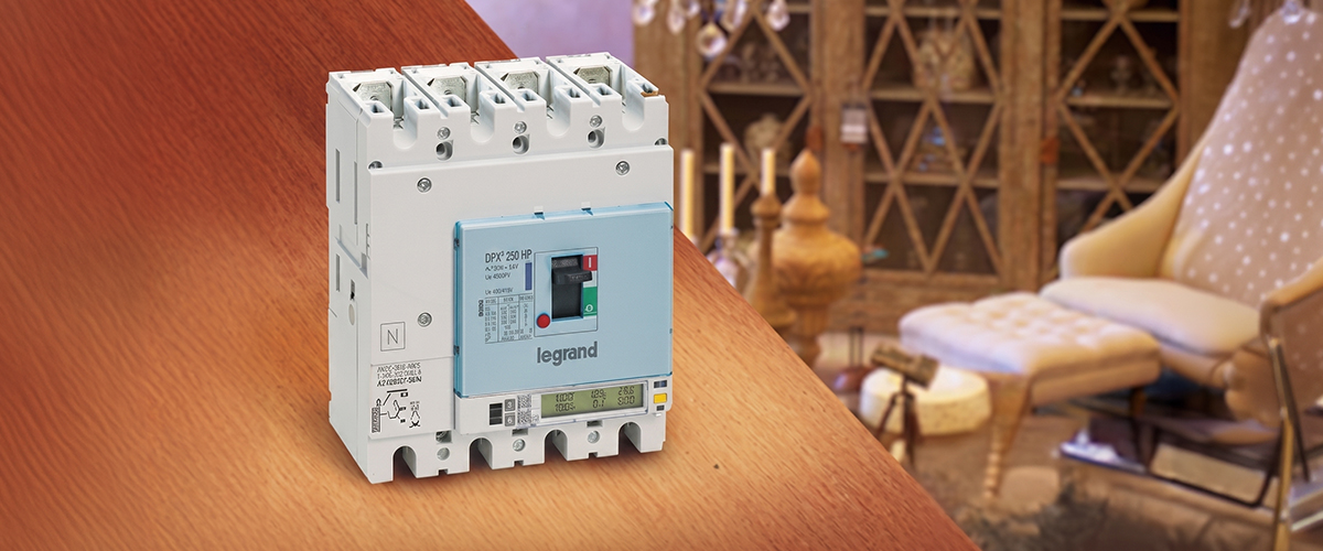 Moulded case circuit breakers: what makes MCCBs essential for modern electrical safety?